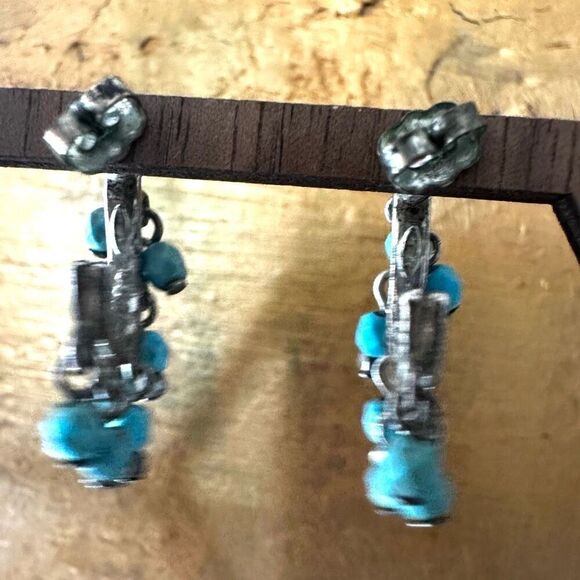 Avon faux turquoise beaded hoop earrings - Picture 7 of 8